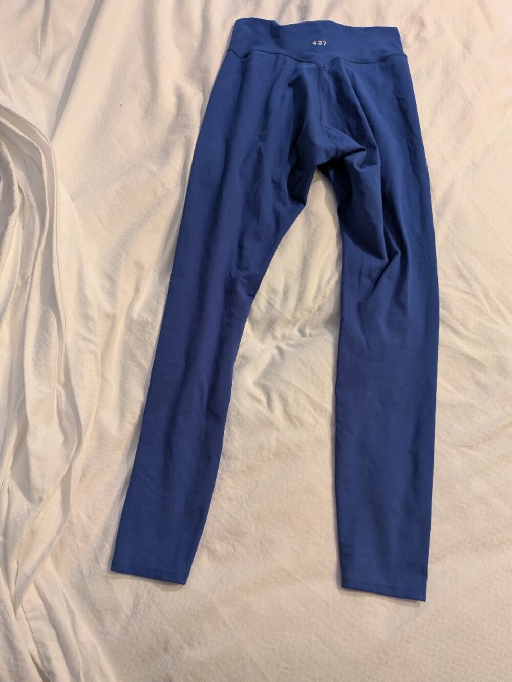 437 Four Three Seven The Essentials V-Back Leggings – Cobalt Blue – Size Small